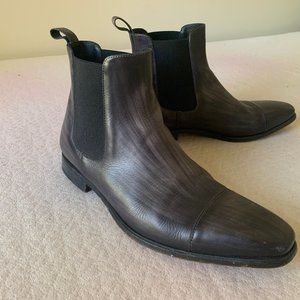 Que Shebley Patina Chelsea Boots
